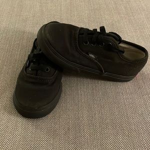 Toddler Boys’ Black Vans